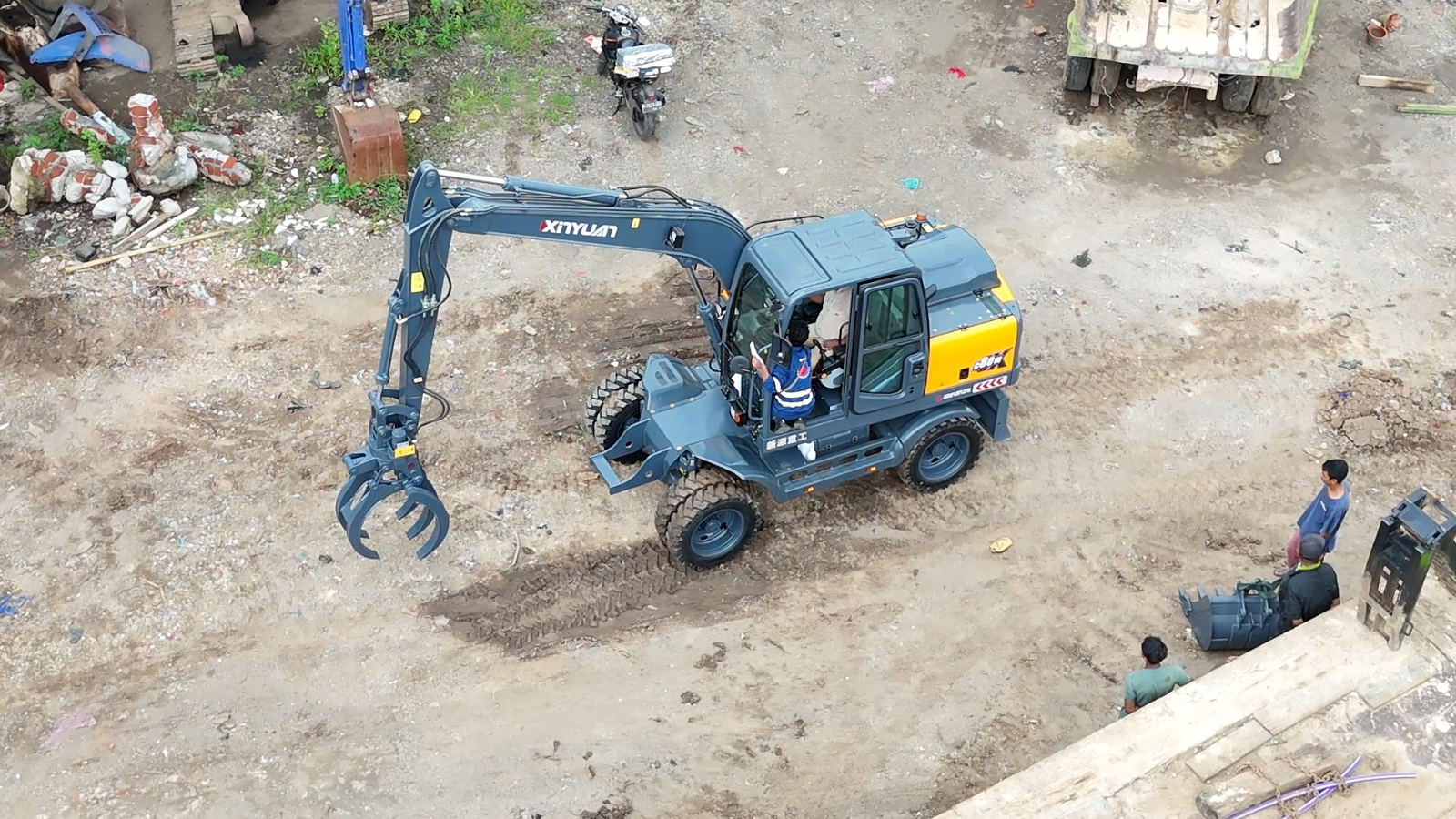 Ketika Alat Berat Rusak di Tengah Proyek: Tantangan Pengusaha dan Pentingnya Dukungan Purna Jual